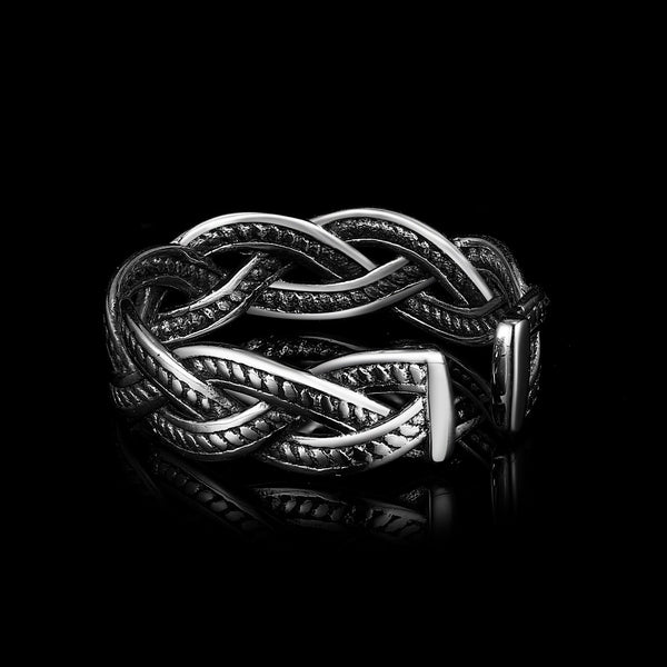TWISTED FATE. - 925 STERLING SILVER